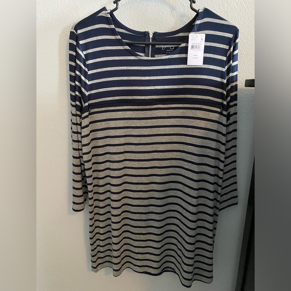 Jessica Simpson Nursing Top